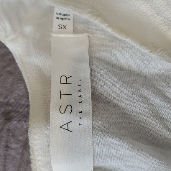 ASTR the label off white A line mini dress with embroidered lace size XS lined - Picture 7 of 9